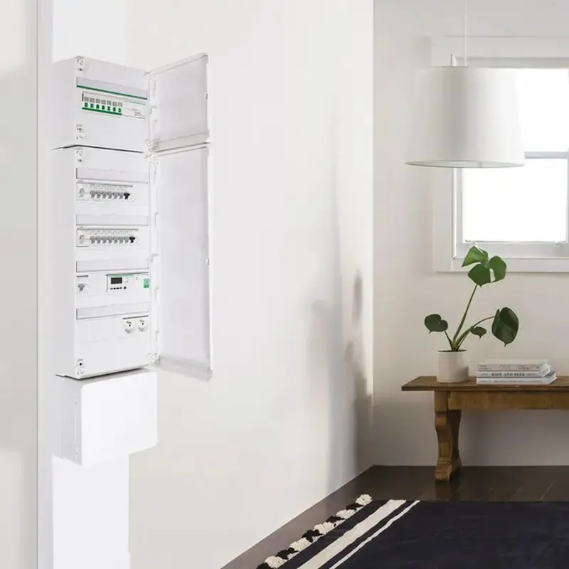 Tableau électrique Schneider Resi9 installé par OMNIA SERVICE – conforme NF C 15-100