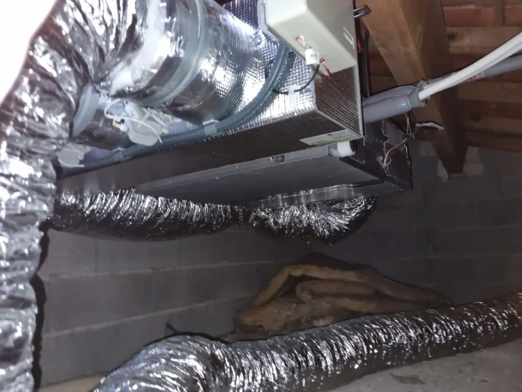 Réalisations Climatisation 10 Groupe gainable climatisation combles Lattes vue 1