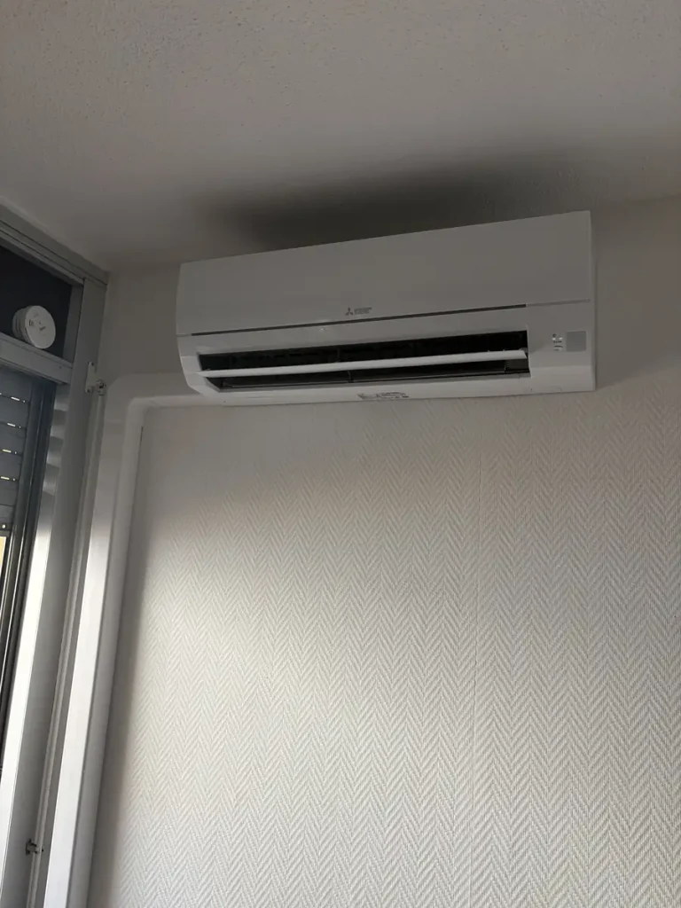 Réalisations Climatisation 7 Unité intérieure climatisation mono-split 3,5 kW studio Montpellier
